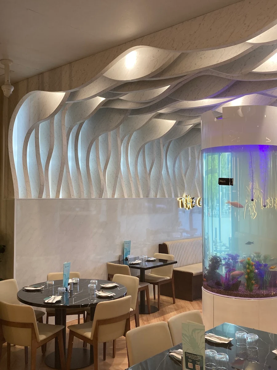 Vibe, The Cray Seafood & Grill Restaurant Essendon