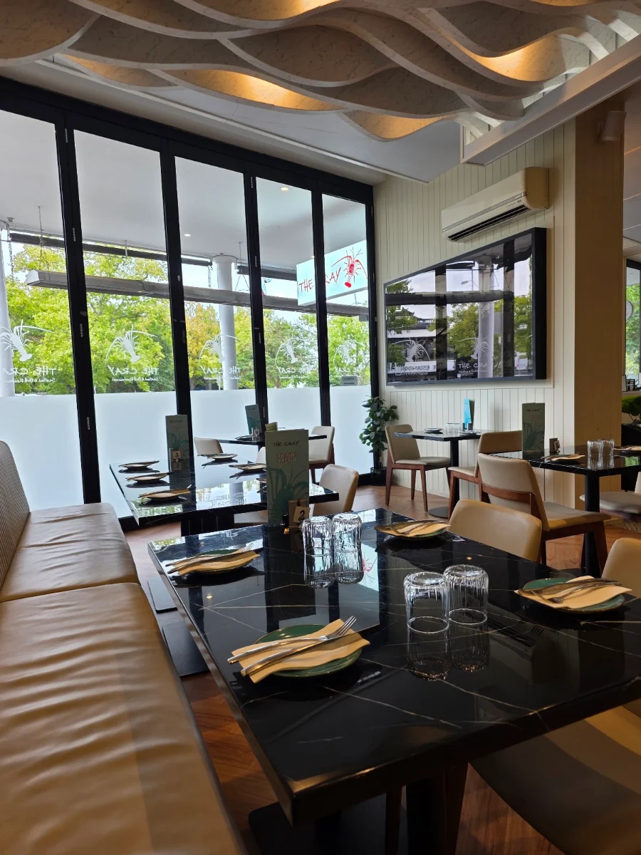 Vibe, The Cray Seafood & Grill Restaurant Essendon