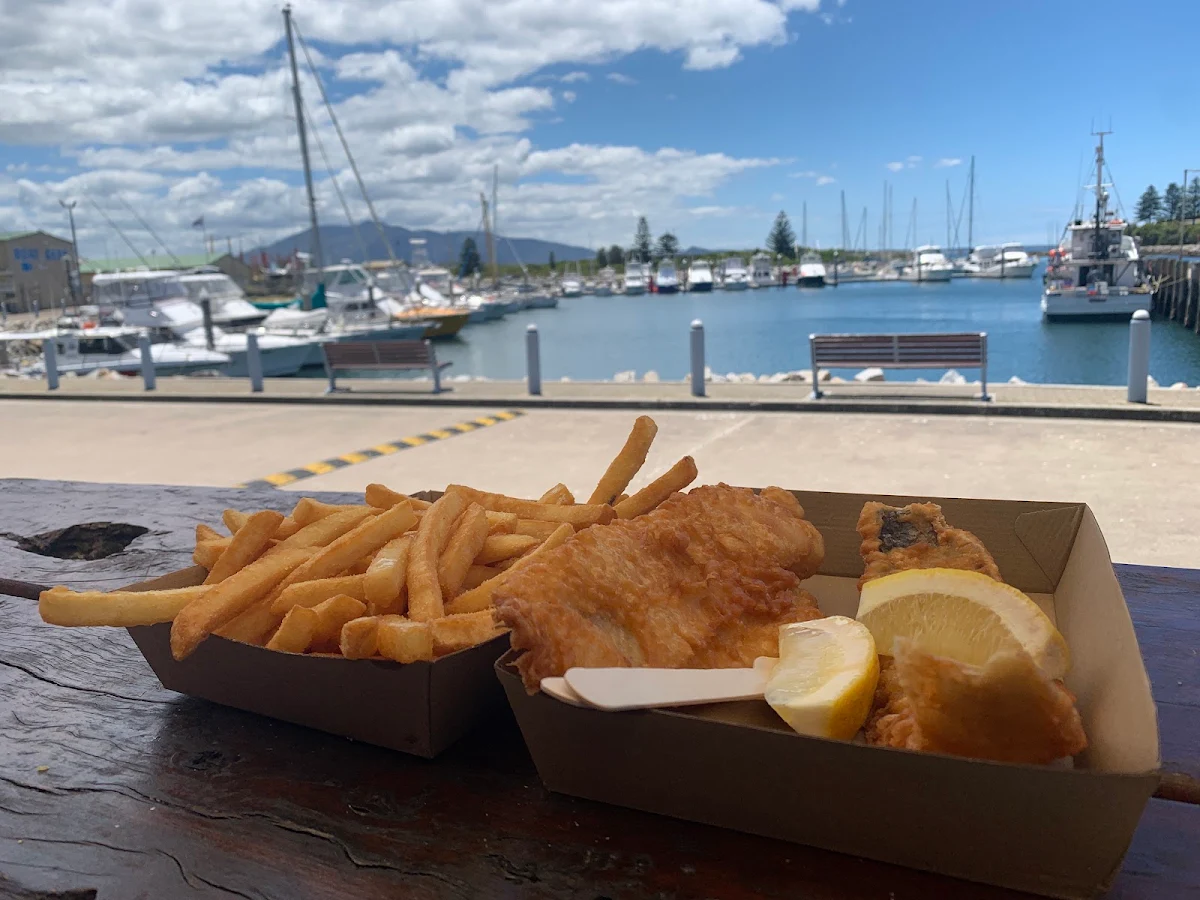 Food & drink, Bluewave Seafood - Take away food near Bermagui, fish and chips Restaurants