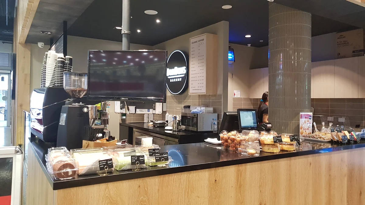Vibe, Bonbons Bakery Abbotsford