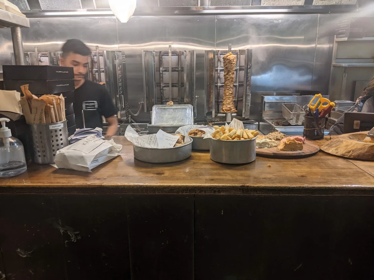 Vibe, Kalimera Souvlaki Art