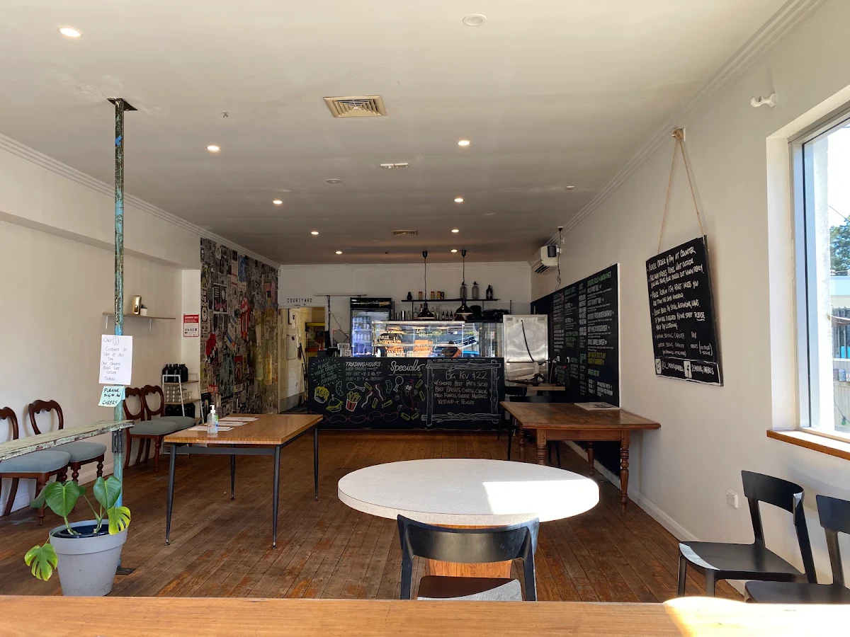 Vibe, 2 Smoking Barrels Barbecue Joint & Food truck