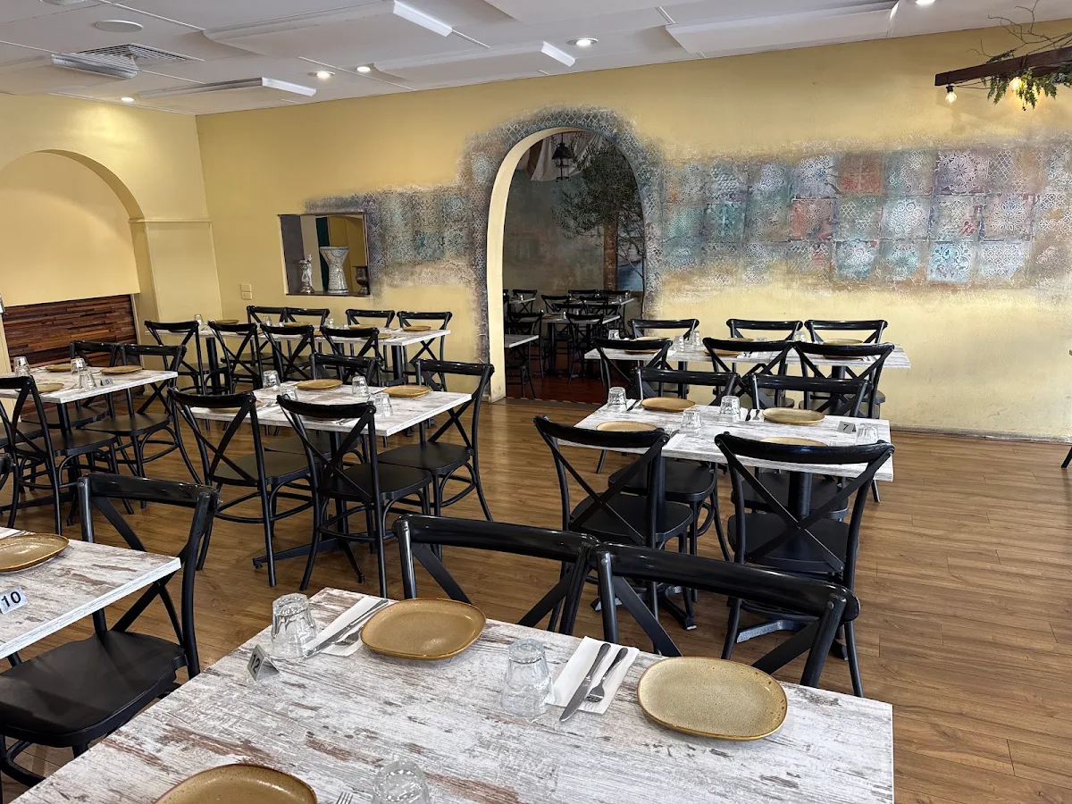 Vibe, Fattoosh Lebanese Restaurant