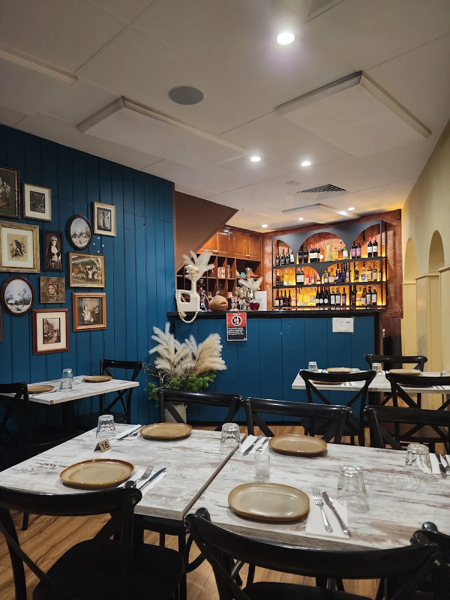 Vibe, Fattoosh Lebanese Restaurant