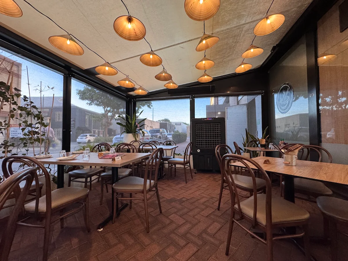 Vibe, Huong Viet Noodle House