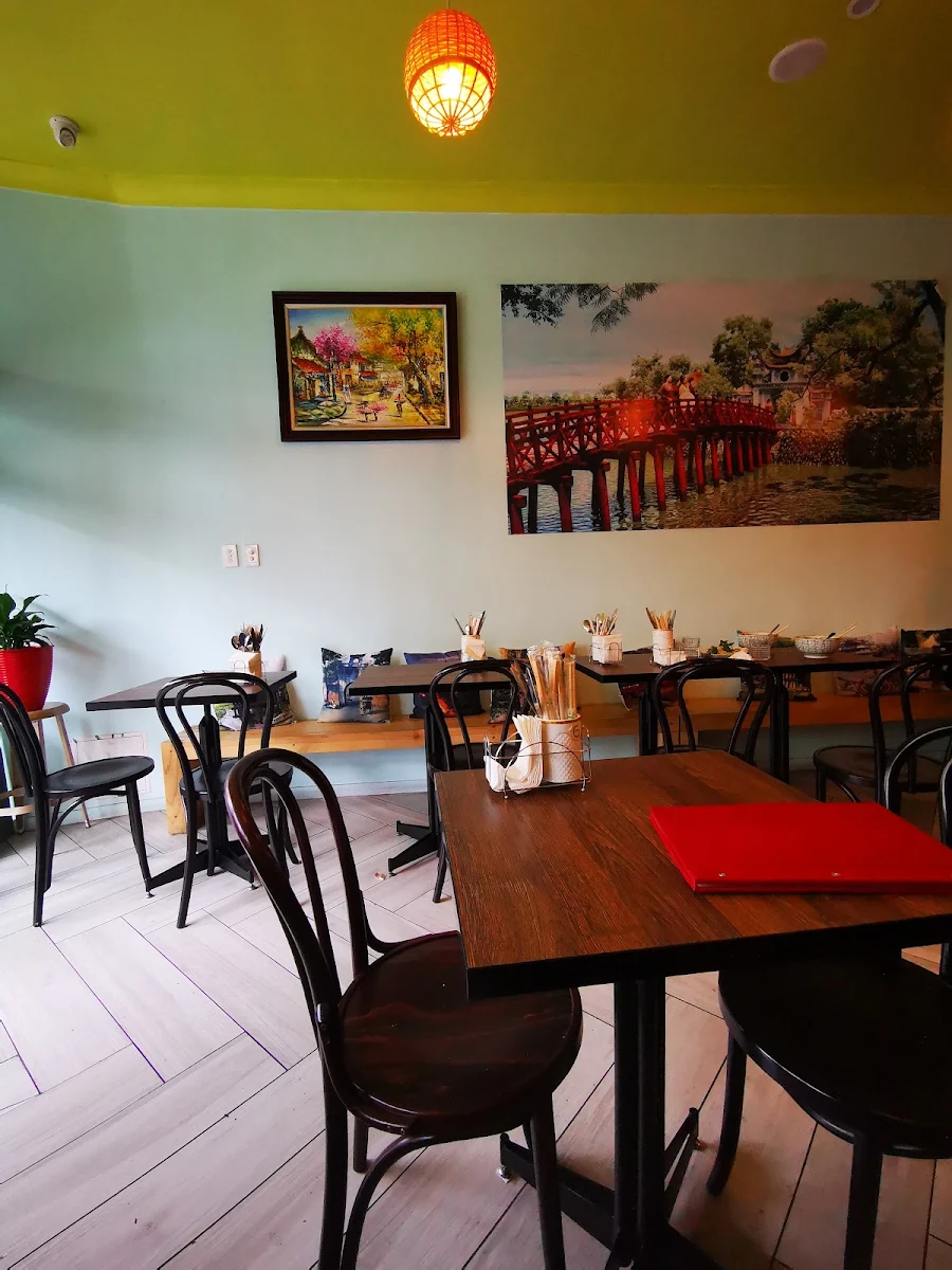 Vibe, Hanoi on King Newtown