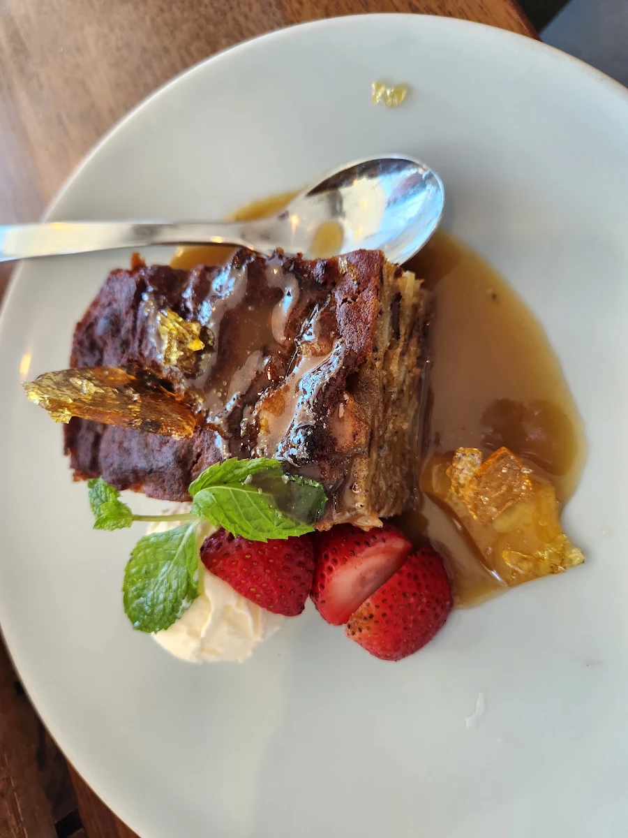 Food & drink, Victoria Hotel