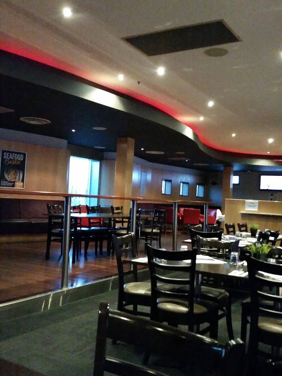 Vibe, Victoria Hotel