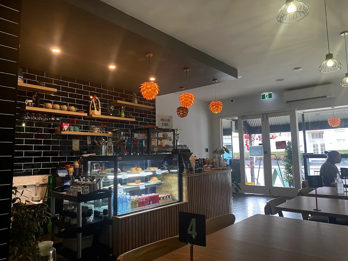Vibe, Early Bird Eatery & Specialty Coffee