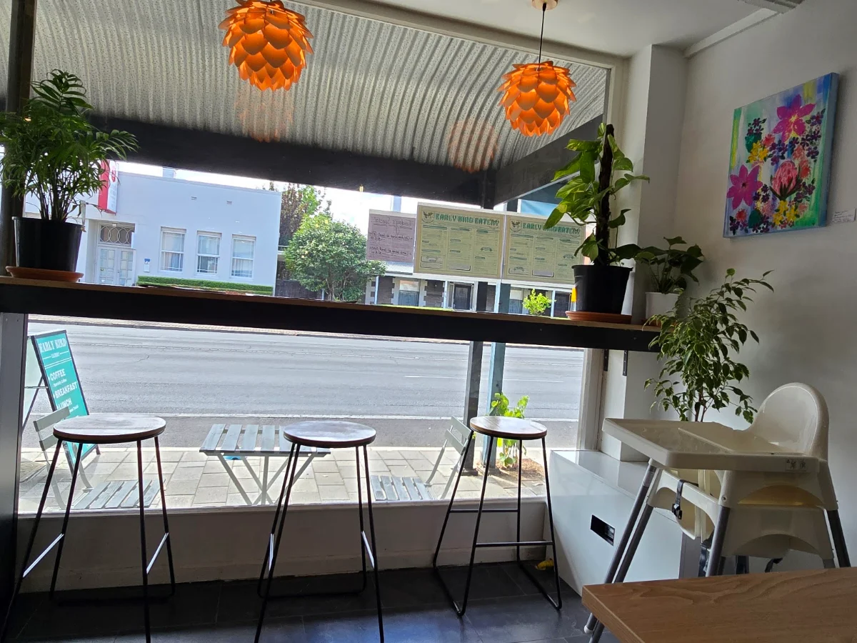 Vibe, Early Bird Eatery & Specialty Coffee