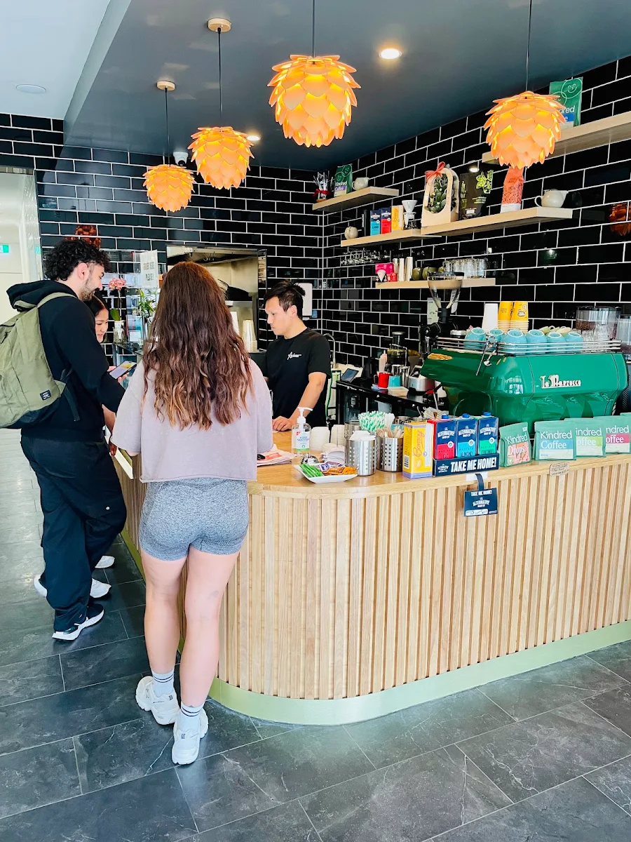 Vibe, Early Bird Eatery & Specialty Coffee