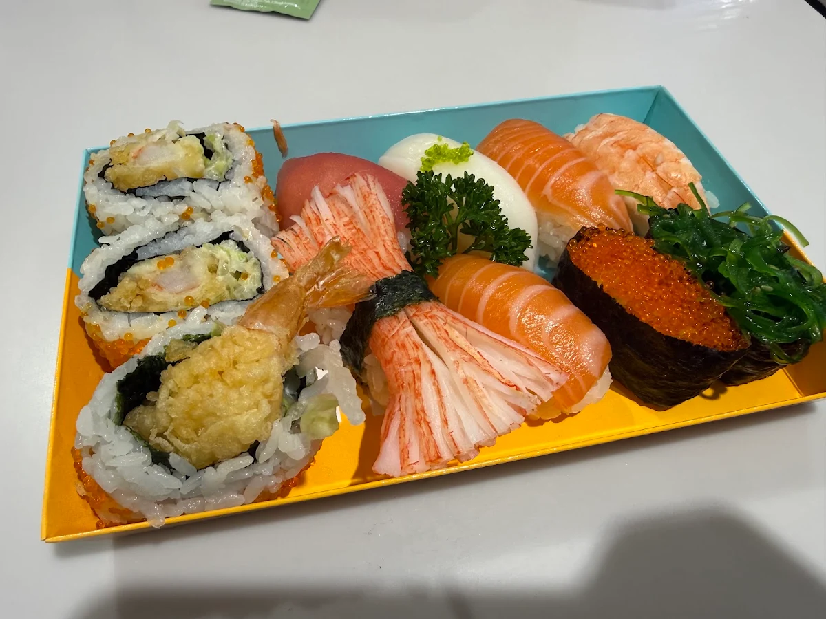 Food & drink, Sushi Hub Uptown