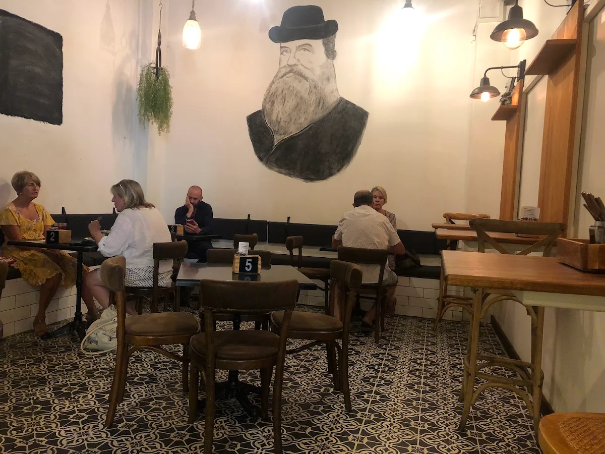 Vibe, Jambinu- Formally Piper Lane Cafe