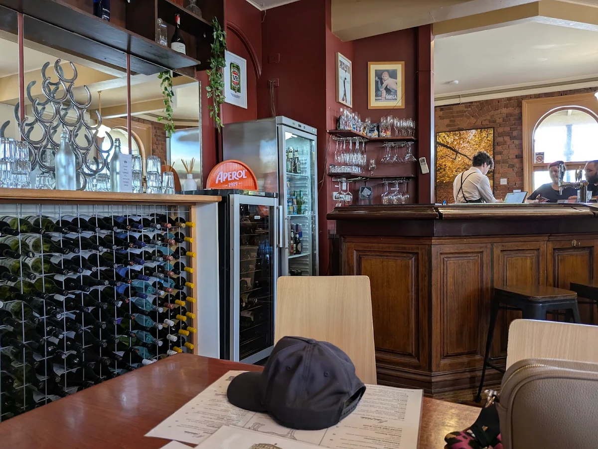 Vibe, The Albion Hotel Kyneton
