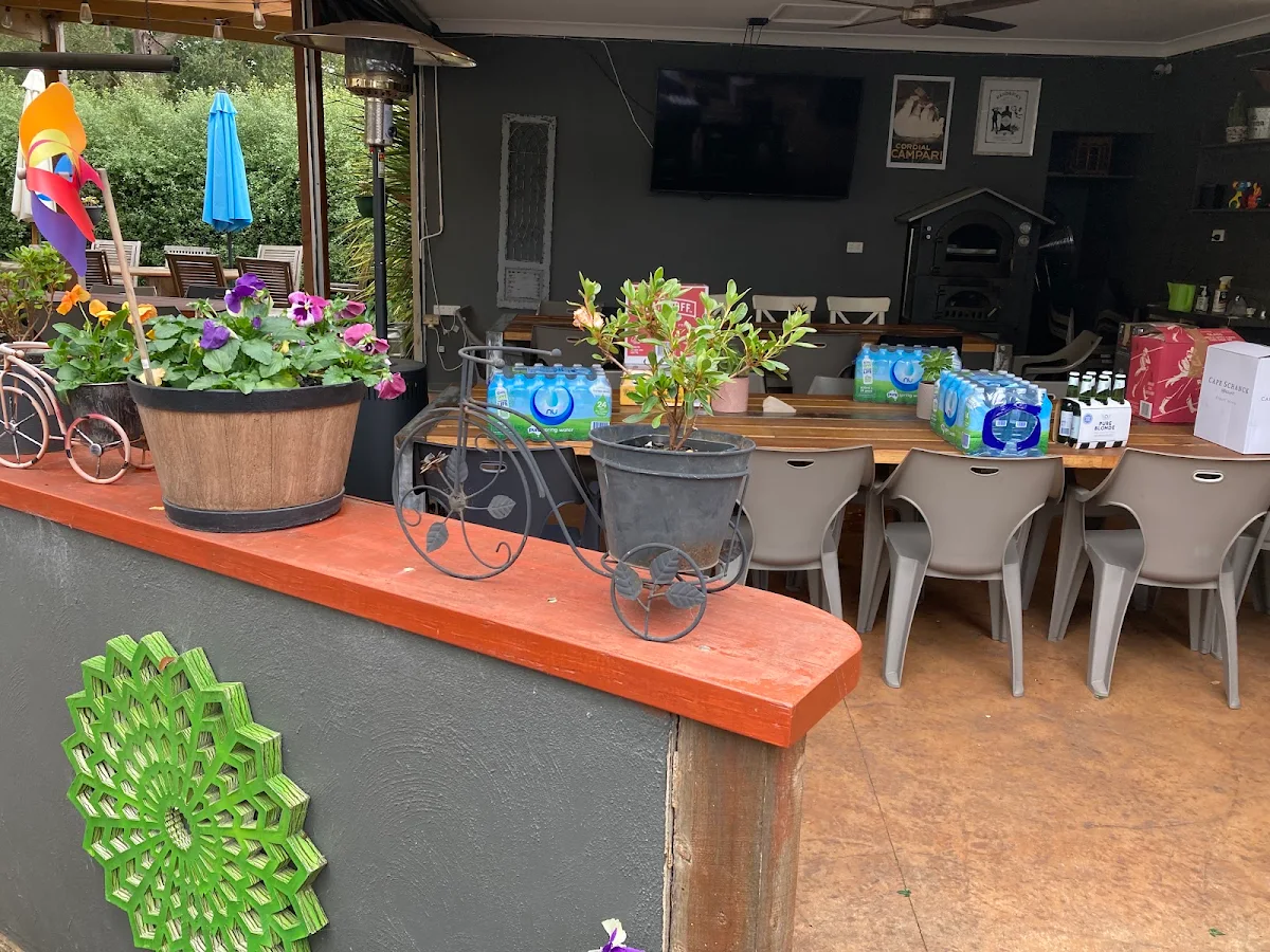 Vibe, The Albion Hotel Kyneton