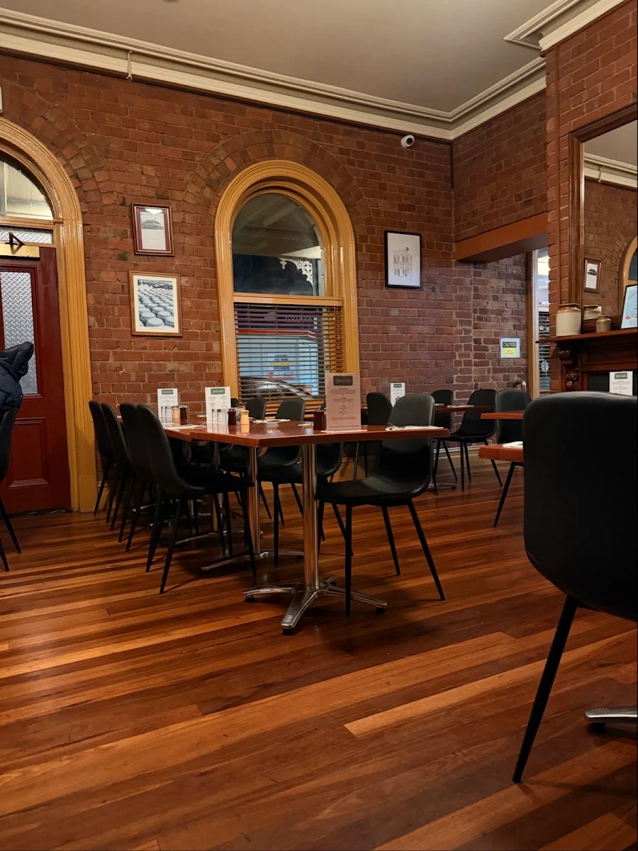 Vibe, The Albion Hotel Kyneton