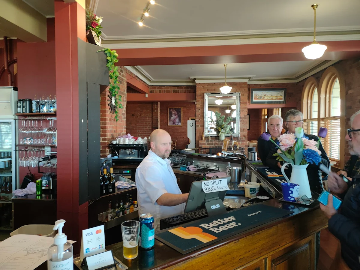 Vibe, The Albion Hotel Kyneton