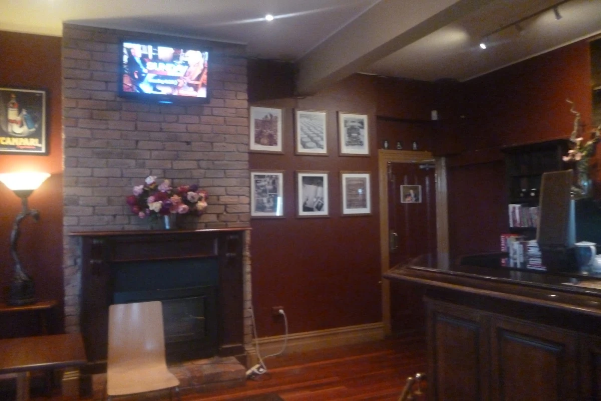 Vibe, The Albion Hotel Kyneton