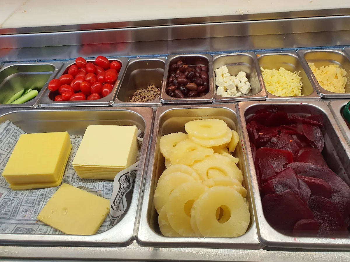 Food & drink, Schnitz Airport West