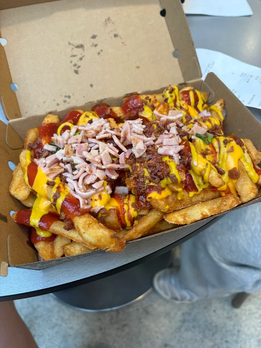 Food & drink, Schnitz Airport West
