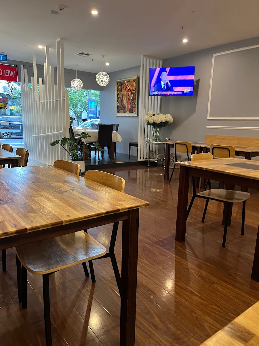 Vibe, Amat Restaurant