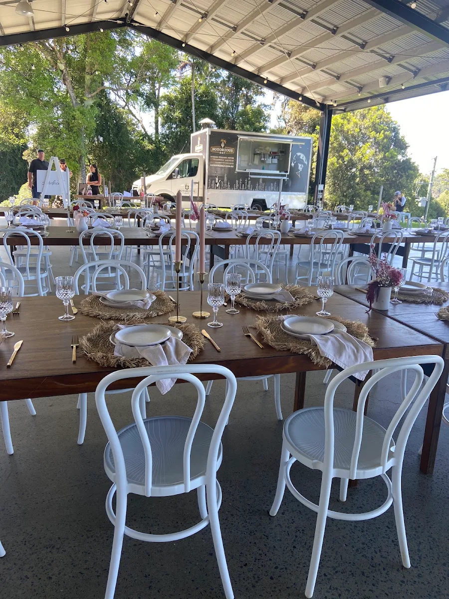 Vibe, Notorious E.A.T. Foodtruck catering