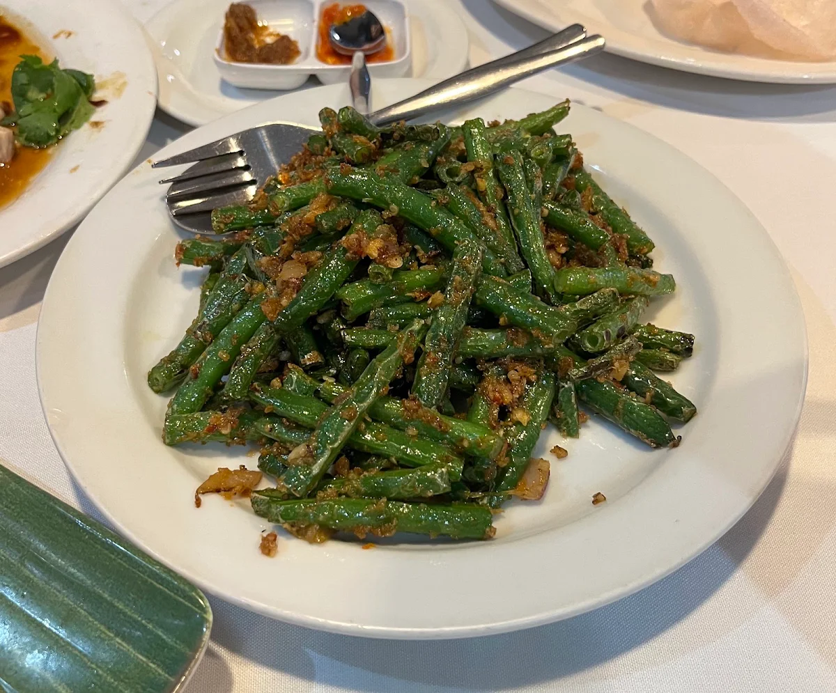 Food & drink, Istana Restaurant