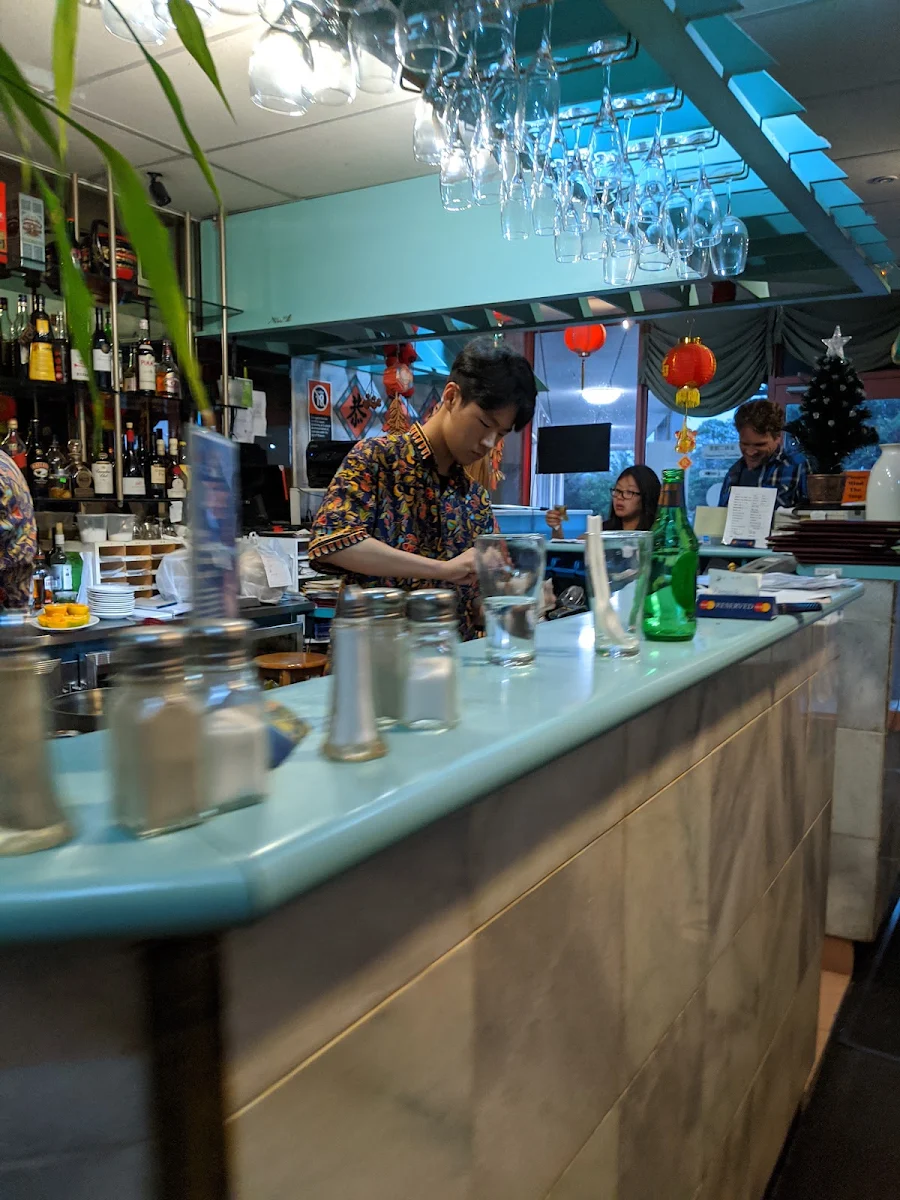 Vibe, Istana Restaurant