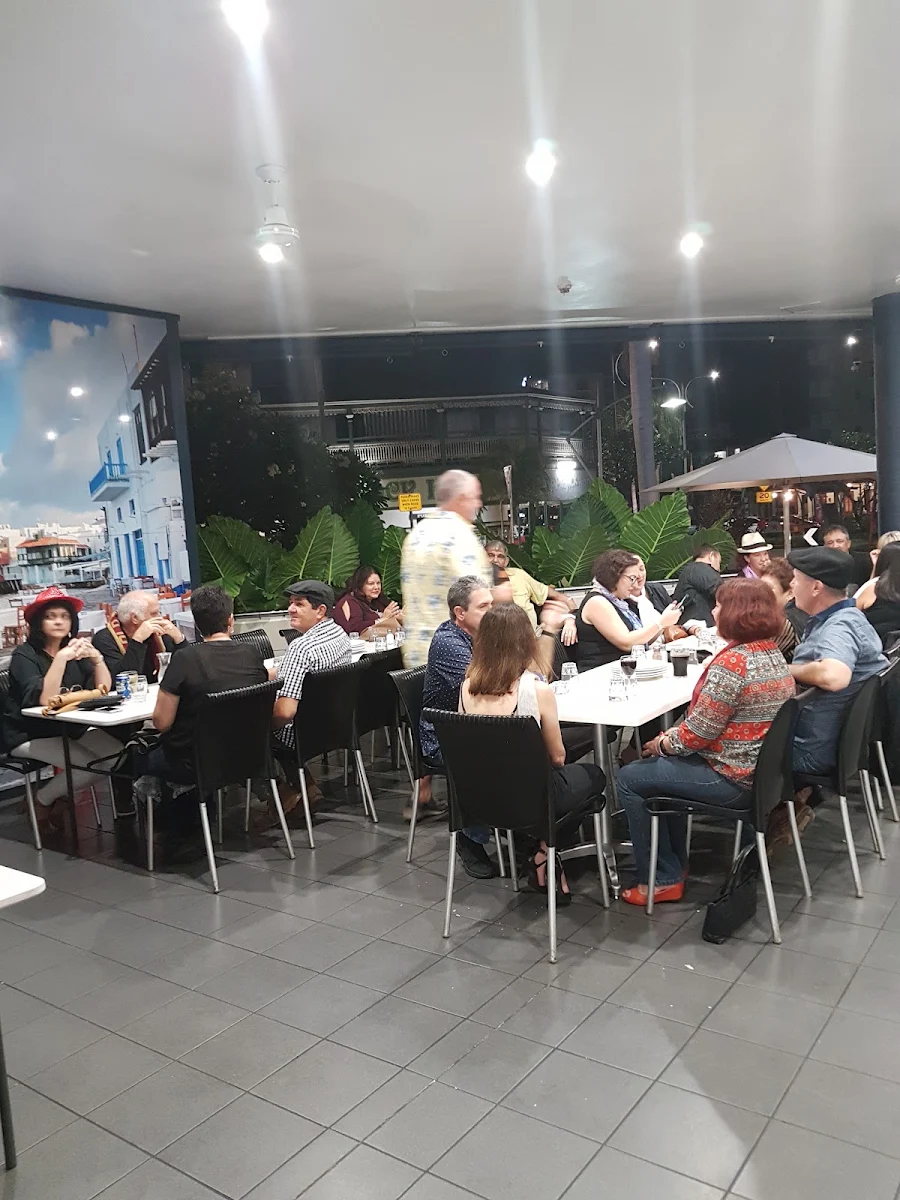 Vibe, Simply Tops Seafood Bar