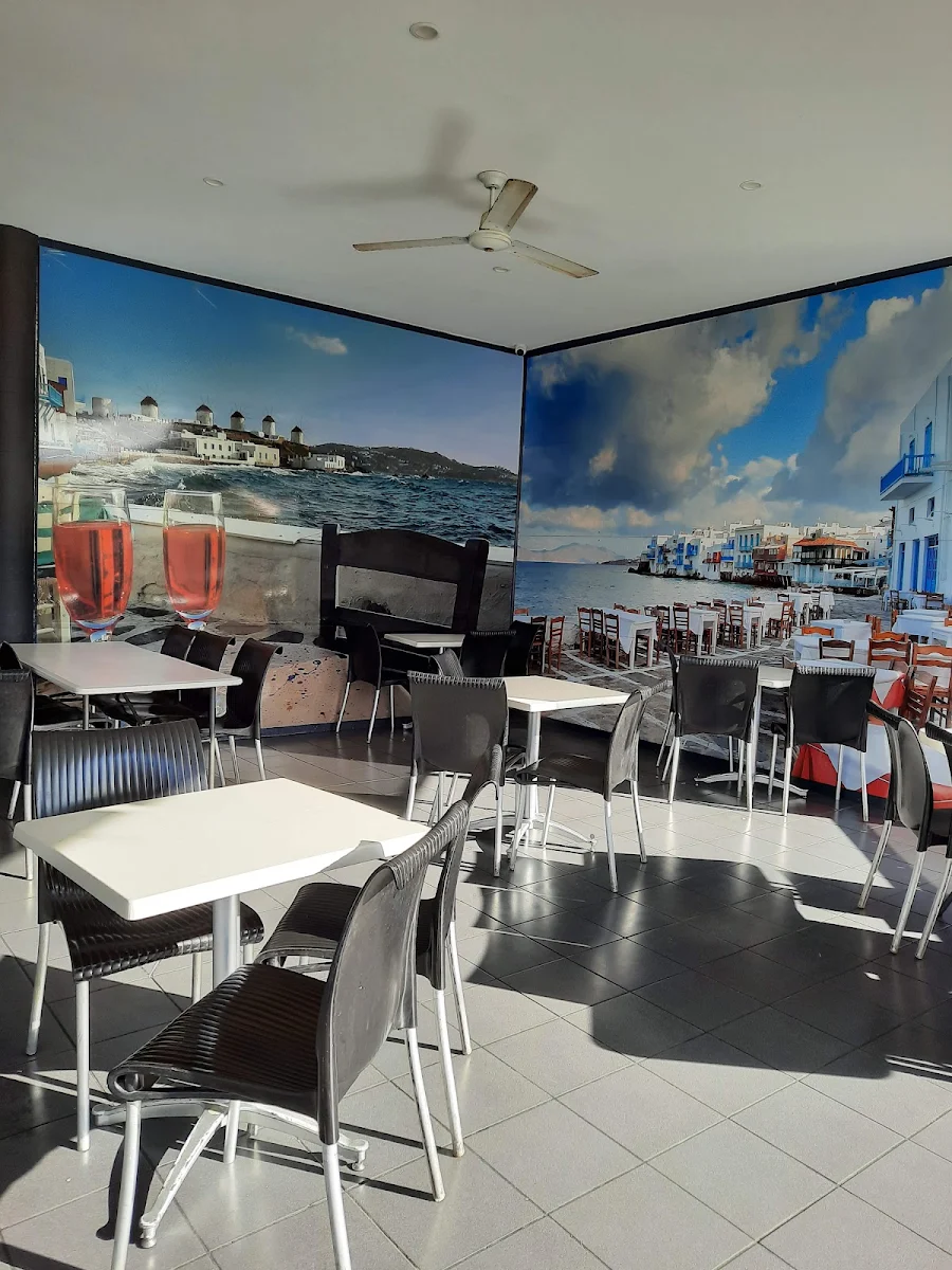 Vibe, Simply Tops Seafood Bar