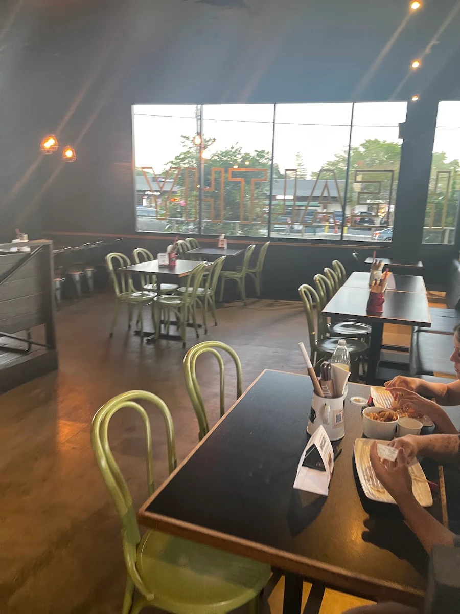 Vibe, Grill'd Burgers - Everton Park