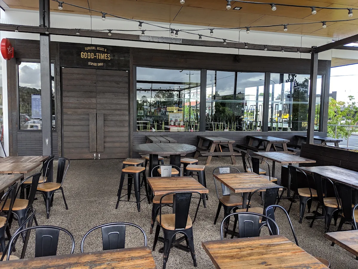 Vibe, Grill'd Burgers - Everton Park