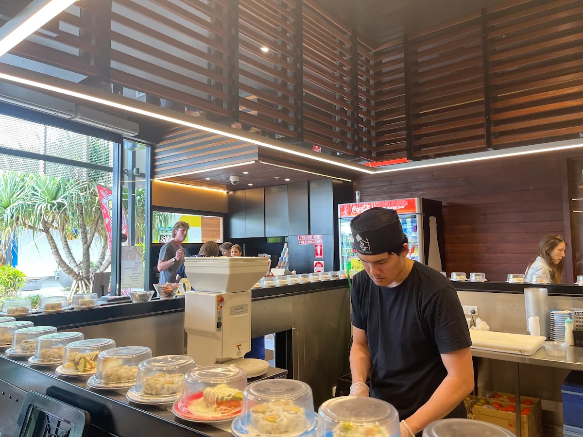 Vibe, Eat Sushi