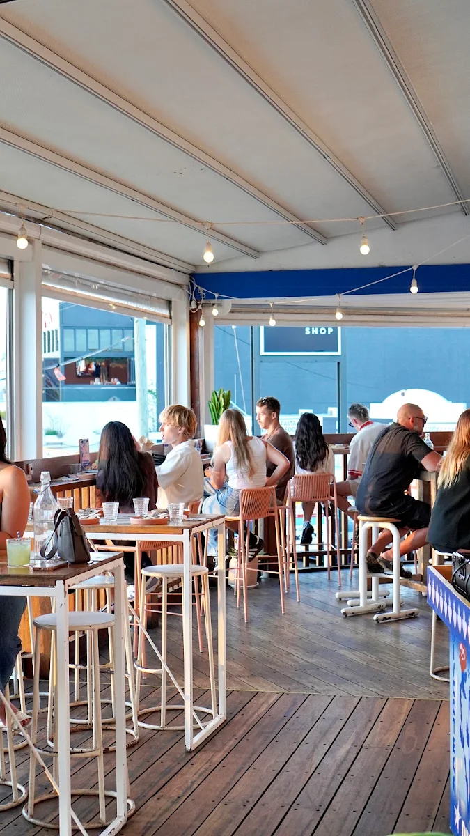 Vibe, MexiCali Bar Y Taqueria - Nobby Beach