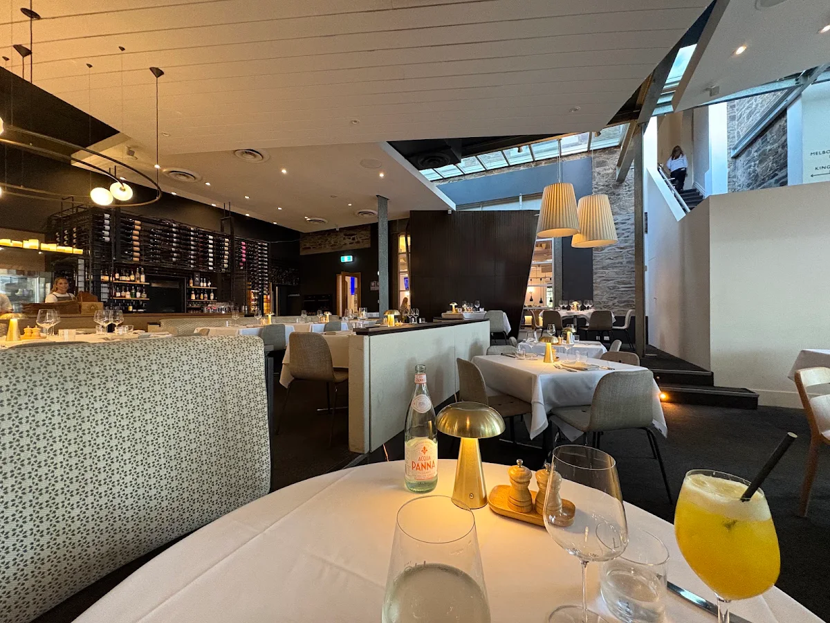 Vibe, The Lion Hotel