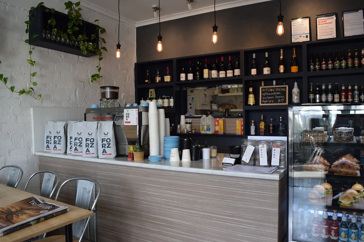 Vibe, Leaf Lane Cafe