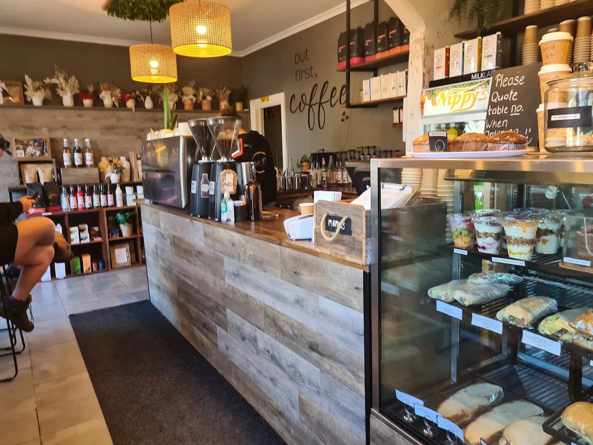Vibe, Bella Mia Espresso Bar