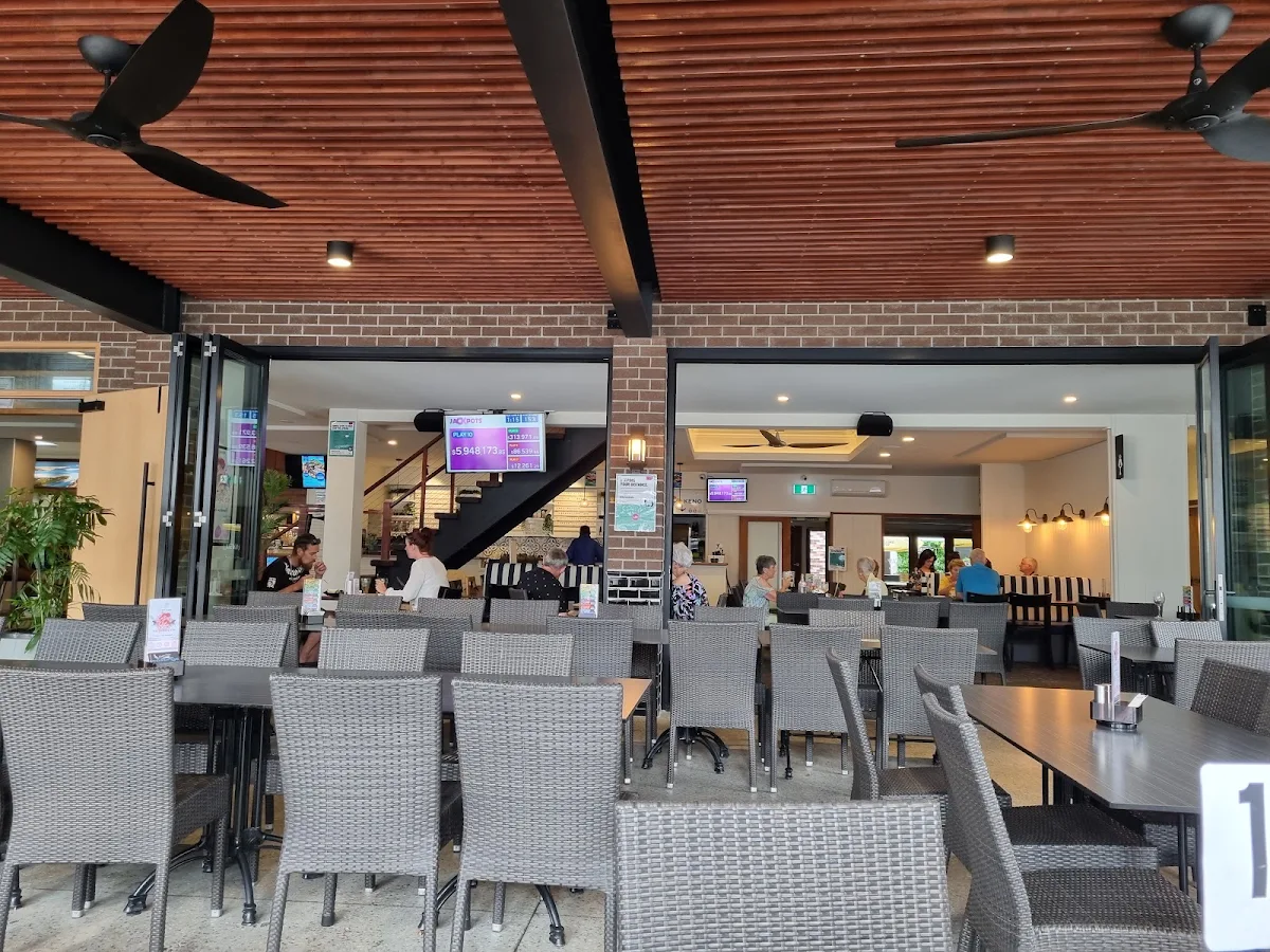 Vibe, Duporth Tavern