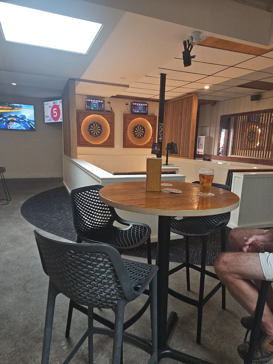 Vibe, Duporth Tavern