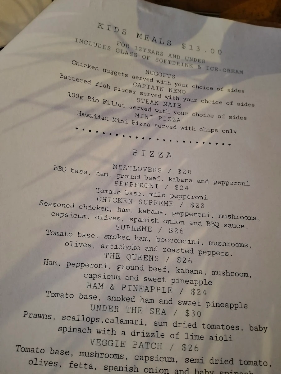 Menu, The Queens Hotel Gladstone