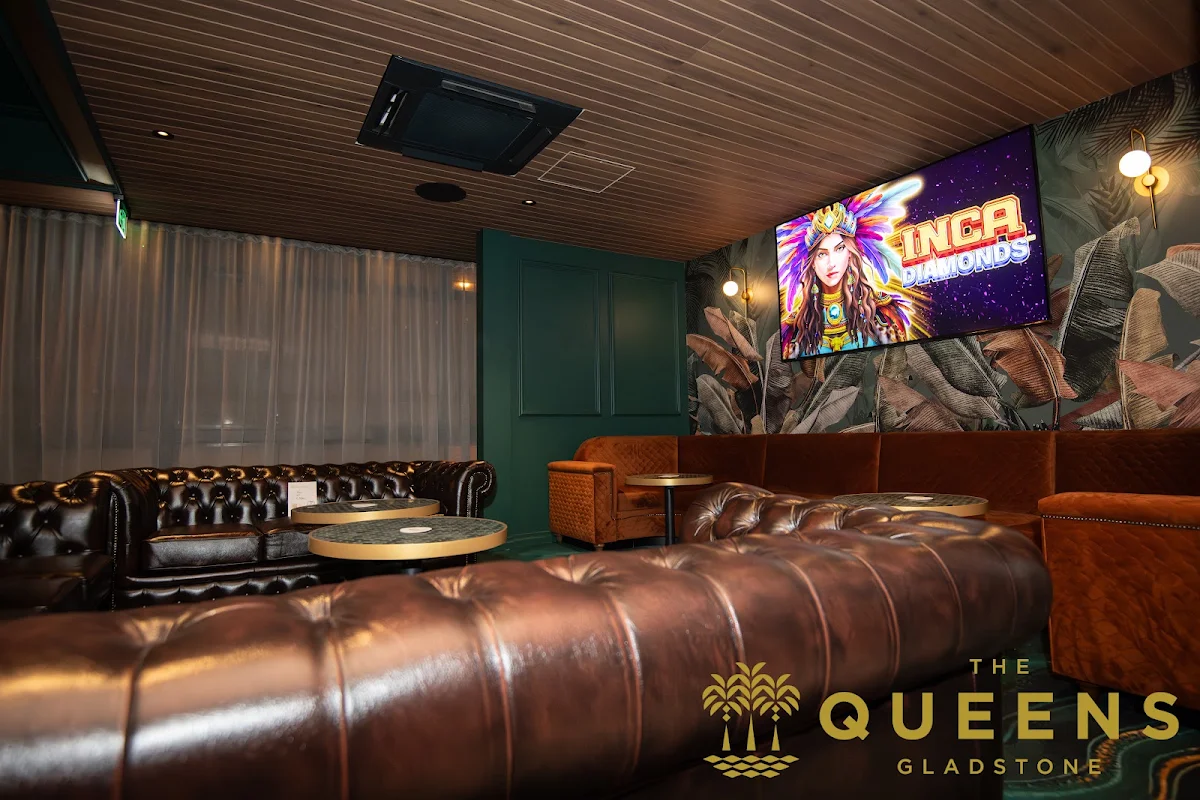 Vibe, The Queens Hotel Gladstone