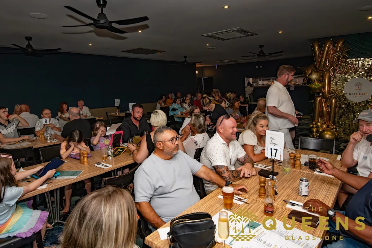 Vibe, The Queens Hotel Gladstone