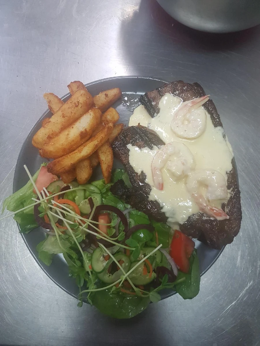 Food & drink, The Batlow Hotel