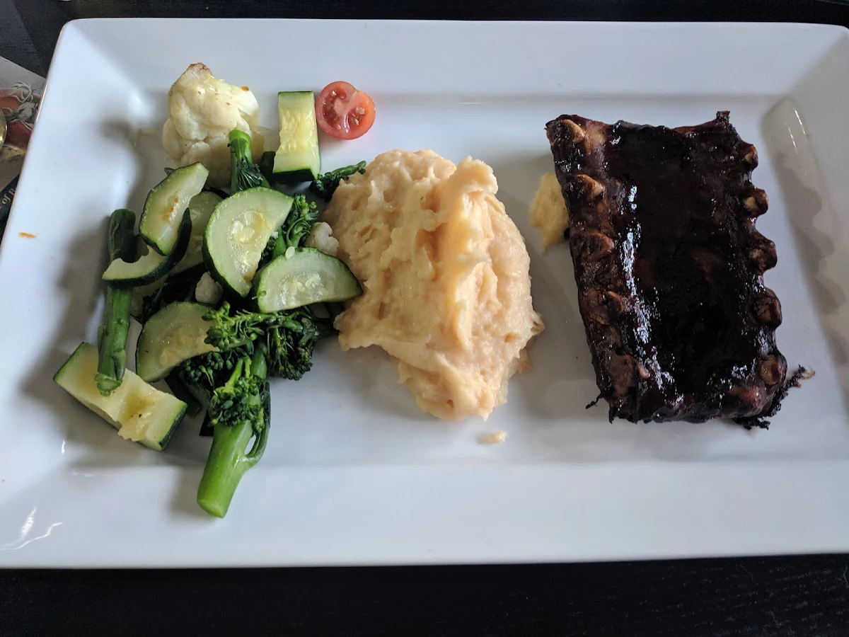 Food & drink, The Batlow Hotel