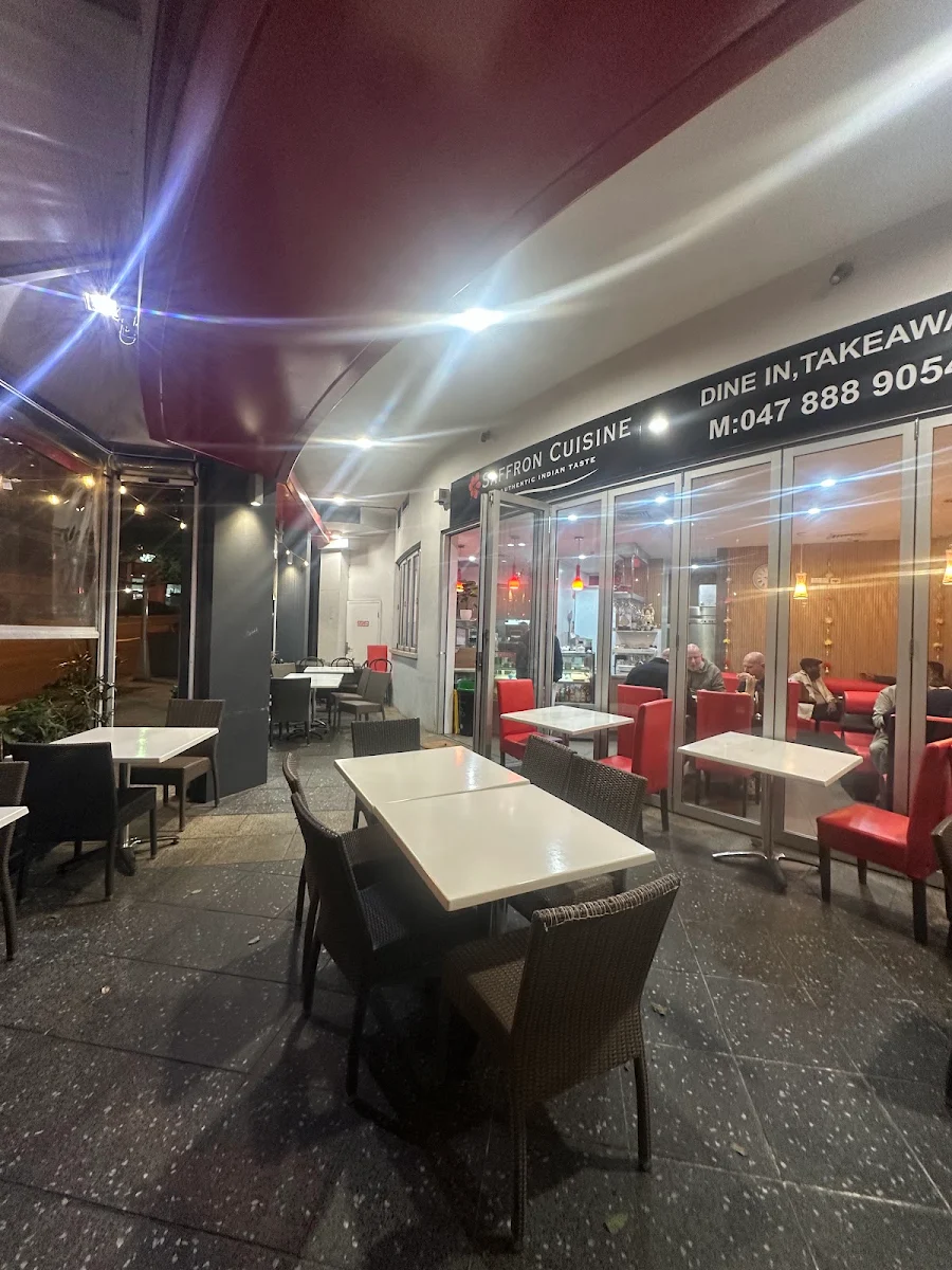 Vibe, Saffron Cuisine – Indian Restaurant & Bar