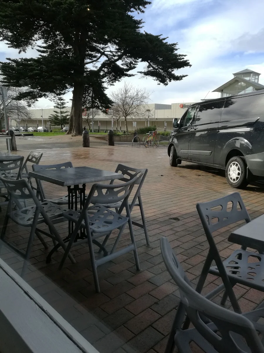 Vibe, The Filling Station