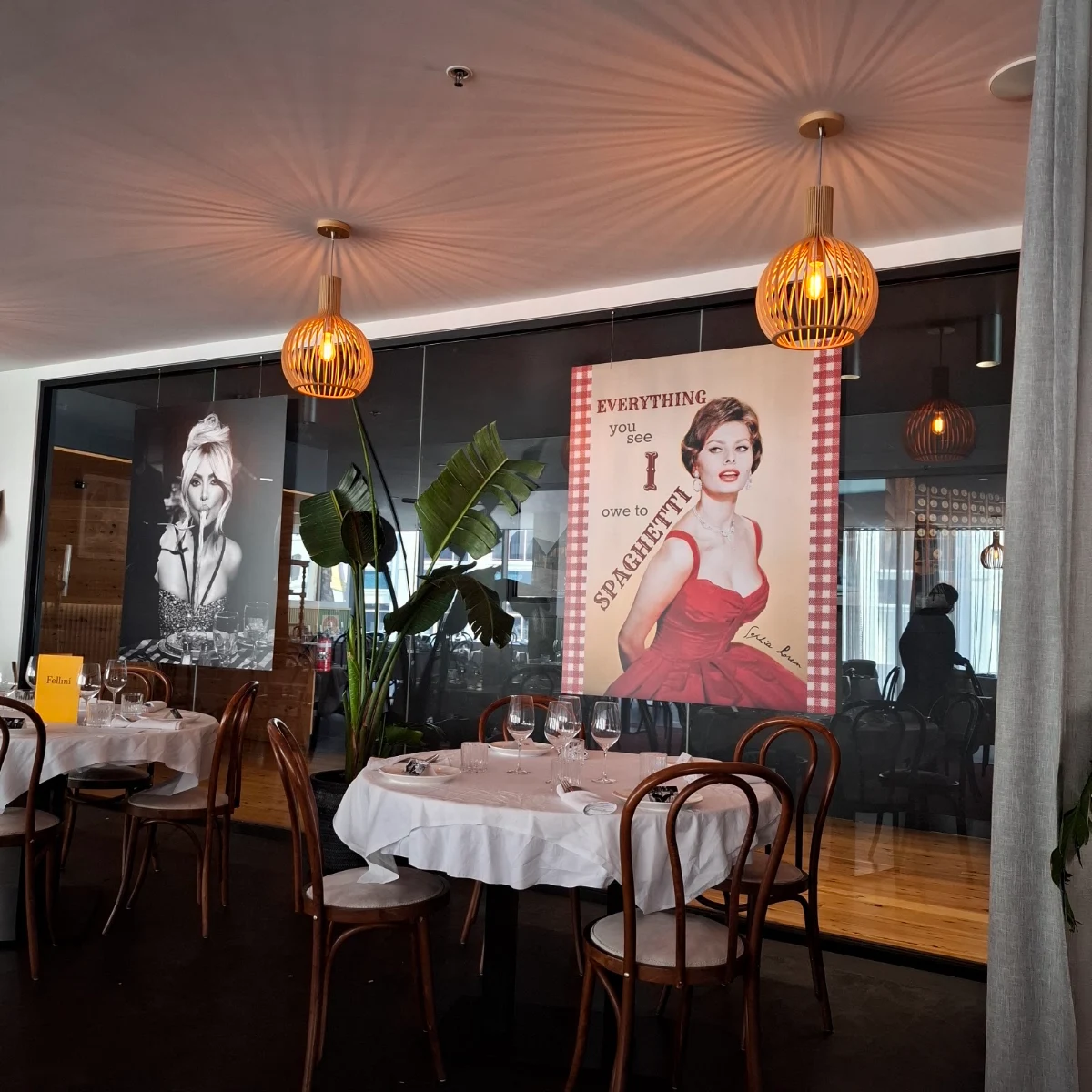 Vibe, Fellini Restaurant