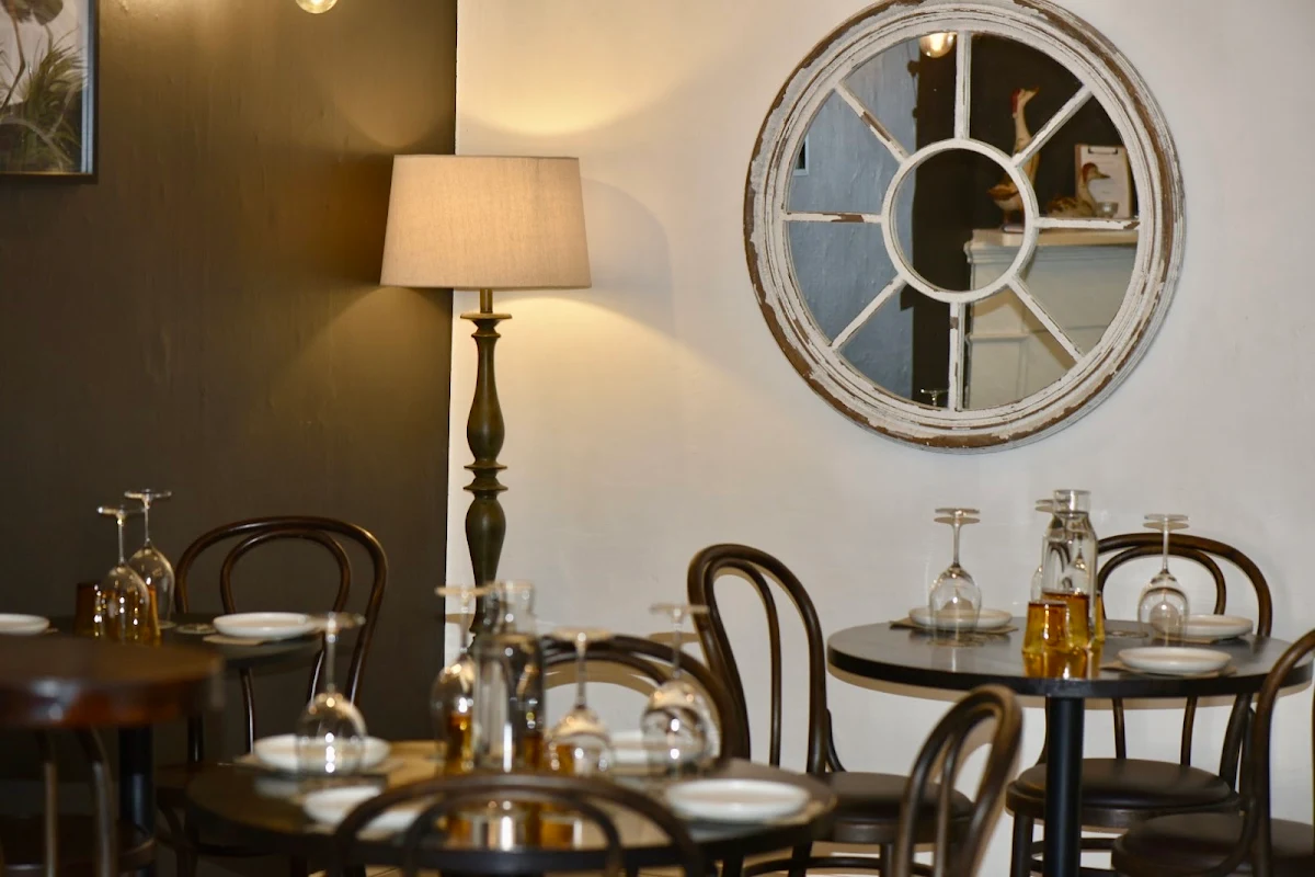 Vibe, The Social Wine Bar