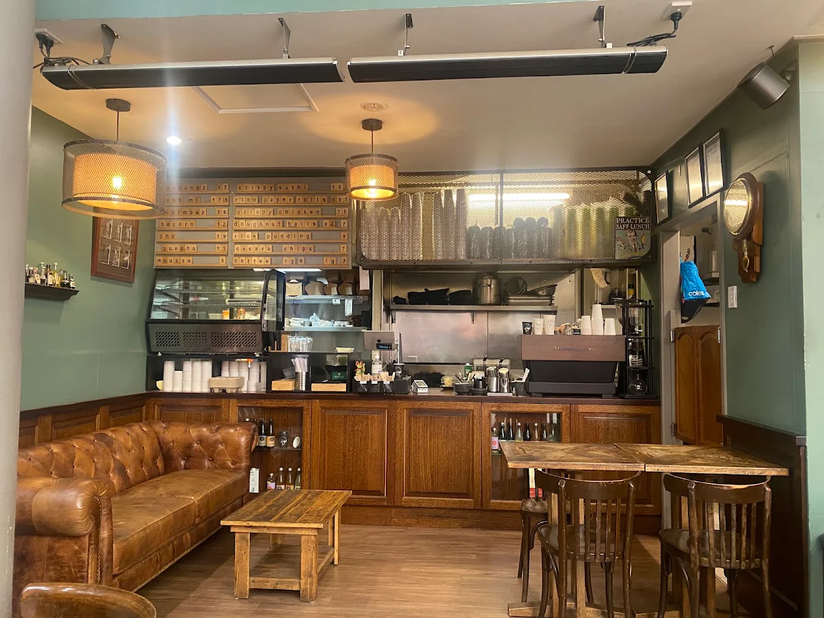 Vibe, Gaijin Eatery