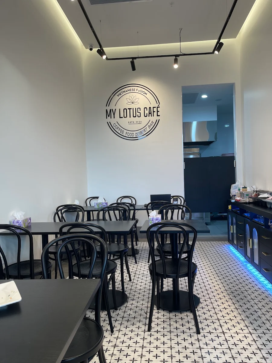 Vibe, My Lotus Cafe